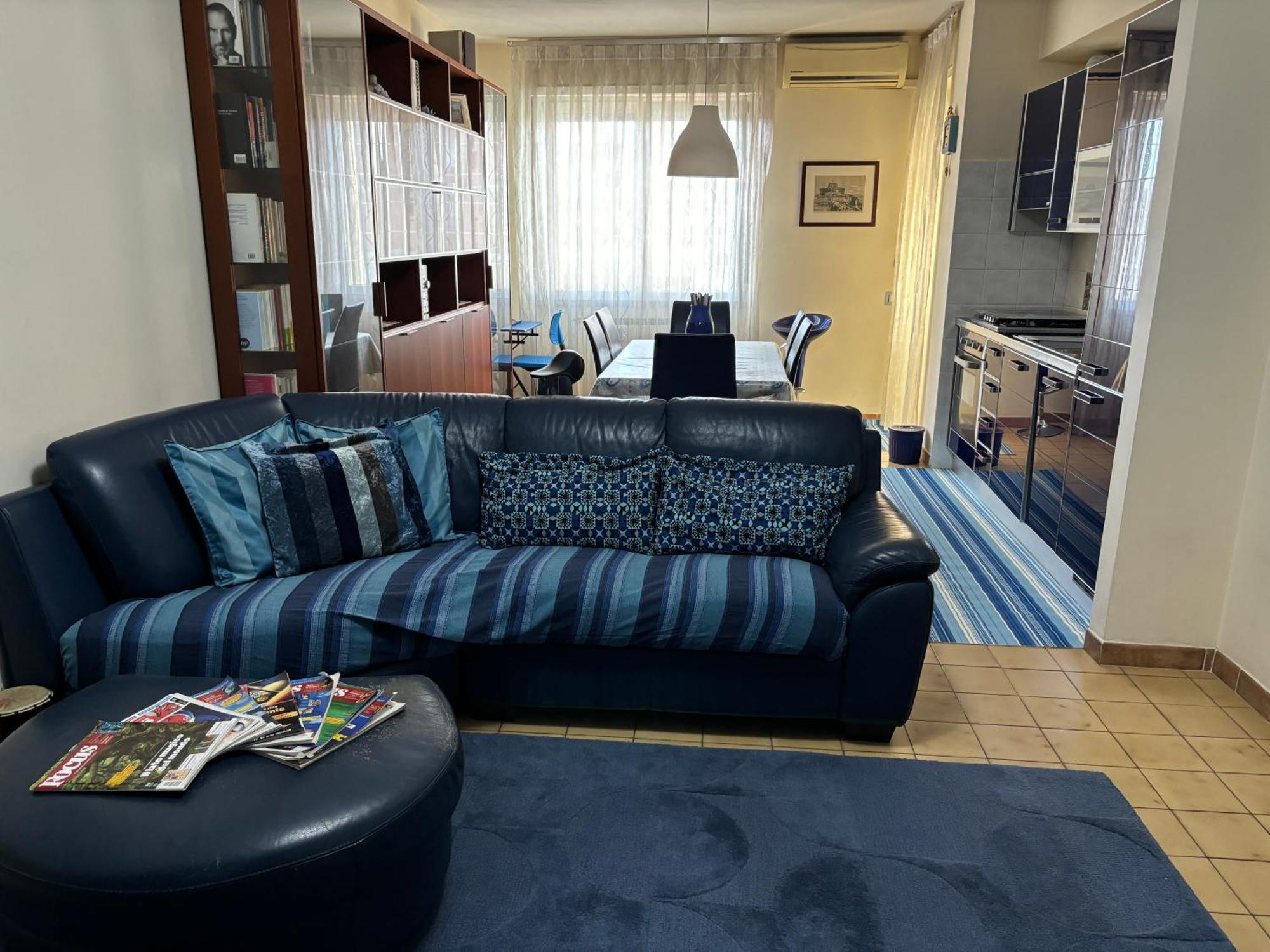Grelly's House - In - 50 Meters From The Metro Appartamento